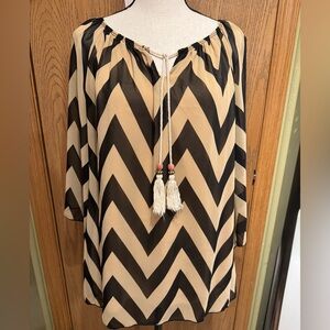 Chevron Patterned Black and Tan Women'sLong Sleeve Blouse Print in V Neck/ tie